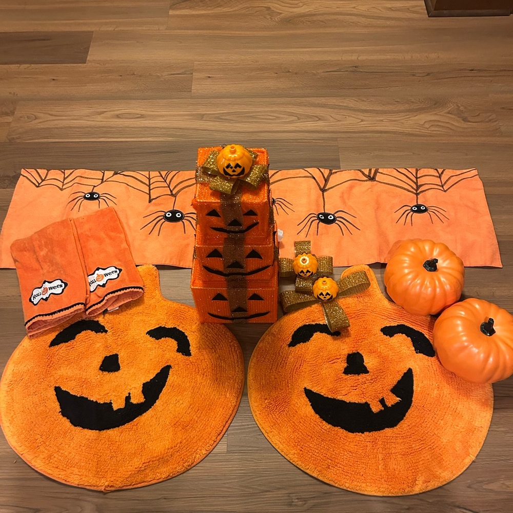9PC Halloween/Fall Pumpkin Decor Set-Great Condition Some New🎃